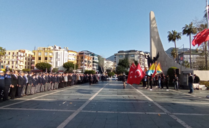 Alanya'da Çanakkale Zaferi’nin 107’nci yıl dönümü kutlandı