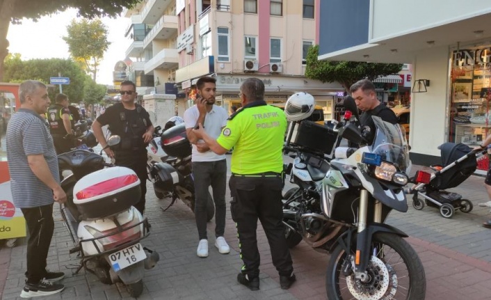 Alanya’da kural tanımayan motosiklet sürücülerine ceza yağdı