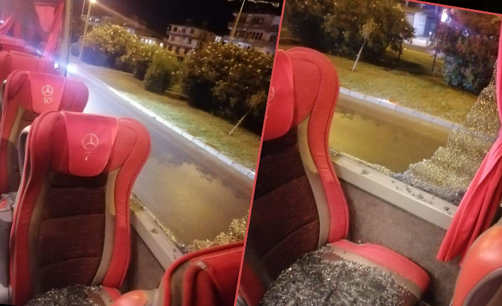 Alanya’da otobüslere sapanlı saldırdılar