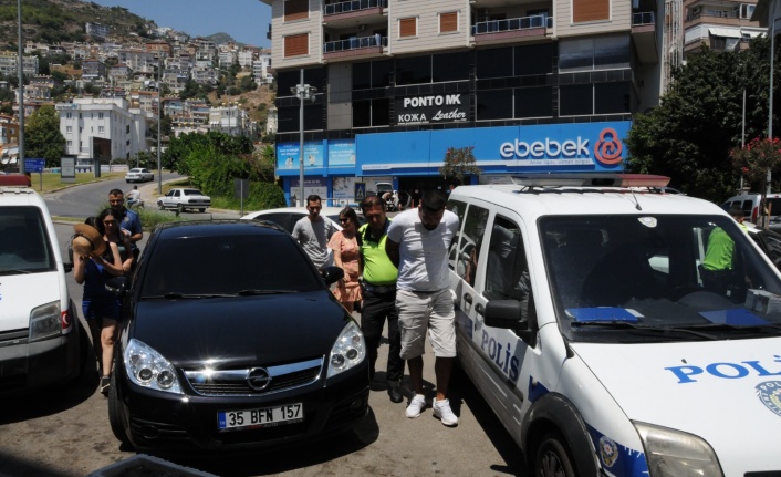 Antalya'da aranan 3 kadın 4 kişi Alanya'da yakalandı