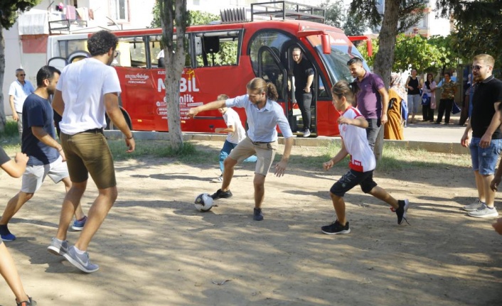BŞB Gençlik Meclisi çocuklarla futbol maçı yaptı