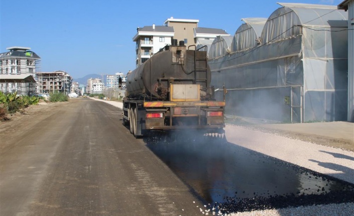 Alanya Belediyesi’nin asfalt çalışmaları Kargıcak Mahallesi’nde de hız kesmiyor