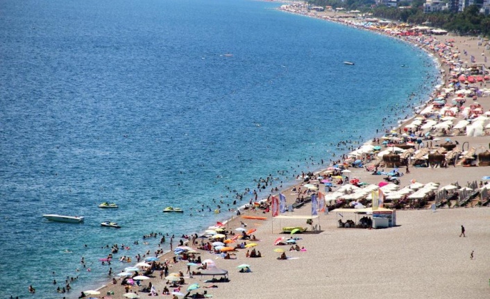 Antalya’da her 4 turistten 1’i Alman
