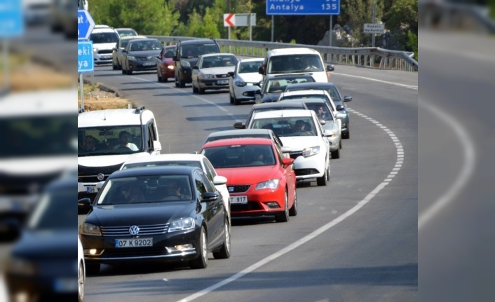 İşte Antalya'da trafiğe kayıtlı  taşıt sayısı