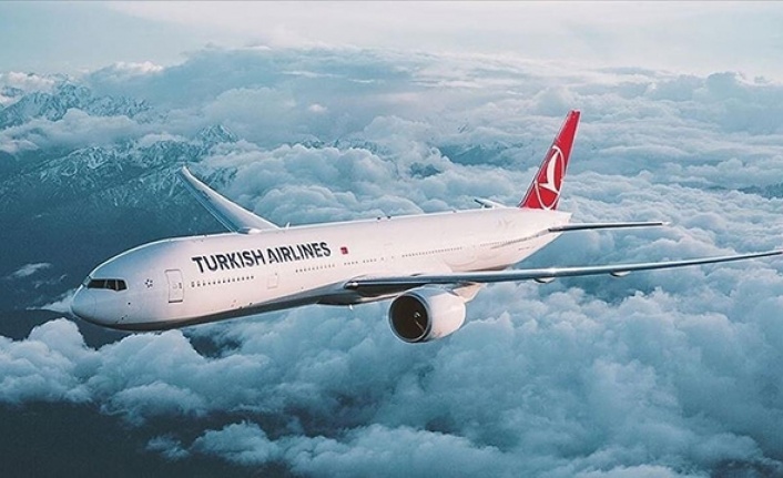 Yolcu rahatsızlandı THY uçağı Antalya'ya acil iniş yaptı