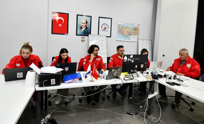 Hatay’daki AKUT Antalya biriminin koordinasyonu ASSİM’den yürütülüyor