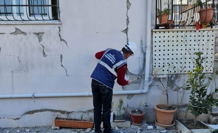 Alanya Belediyesi ekipleri deprem bölgesindeki çalışmalarına devam ediyor