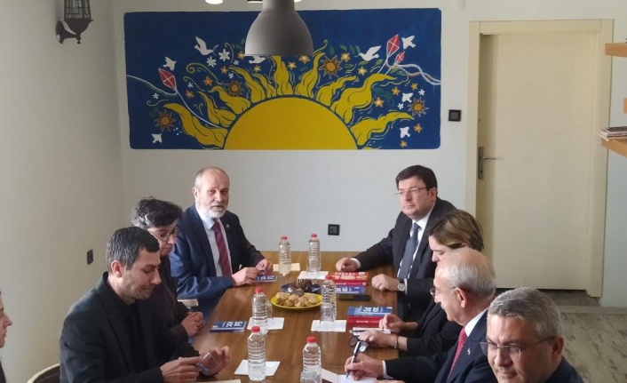 Altılı masa toplantısının ardından Kılıçdaroğlu, SOL Parti'yi ziyaret etti