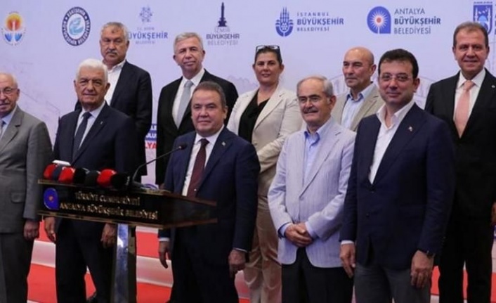 CHP'li büyükşehir belediye başkanları, Genel Başkan Kemal Kılıçdaroğlu ile görüştü