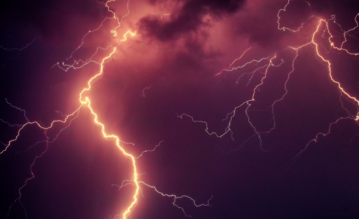 Meteoroloji’den Antalya genelinde fırtına uyarısı