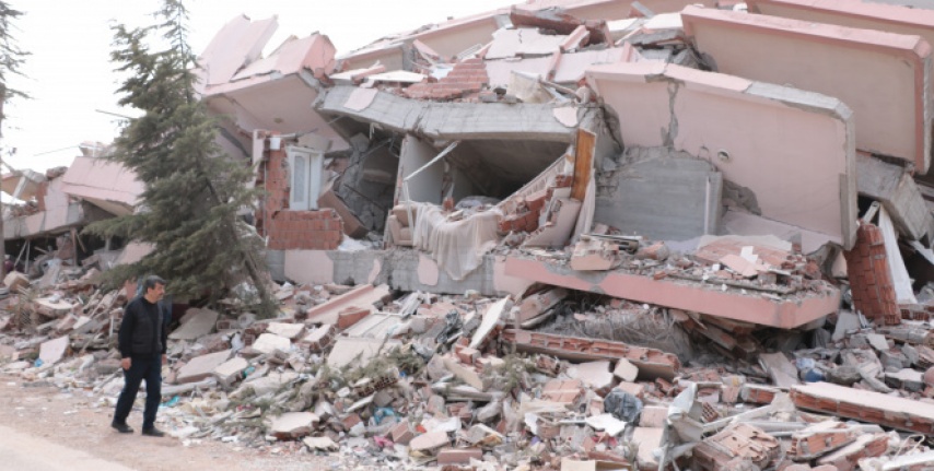 Osmaniye'de acil yıkım kararı verilen 474 binadan 238'i yıkıldı
