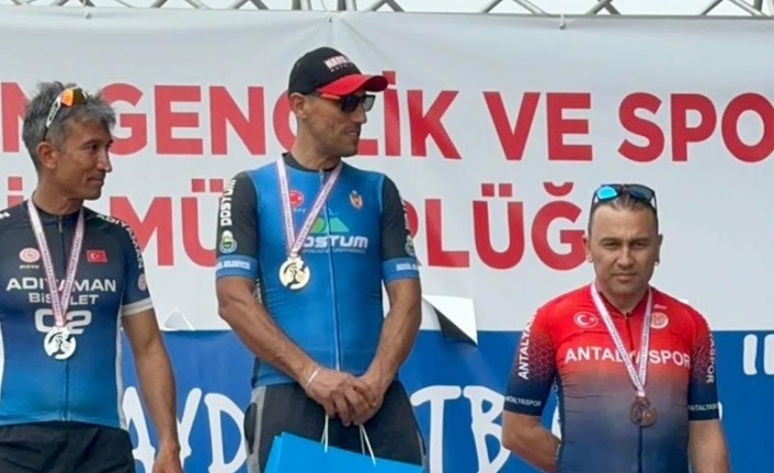 Antalyasporlu pedallar sezonu kürsüde açtı
