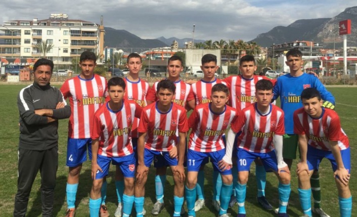 Şampiyon olan Alanya Belediyespor U 17 Takımı Play-Off’a katılacak