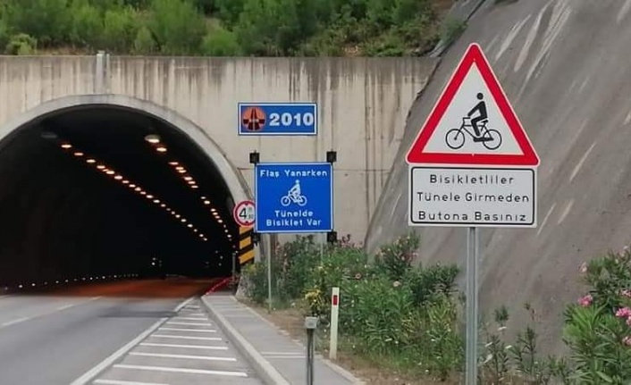 Alanya’da tünelde motosikletle kamyonet çarpıştı: 1 yaralı