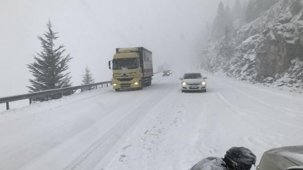 Antalya Alacabel'de kar ve tipi etkili oluyor