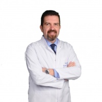 Acıbadem Ataşehir Hastanesi Üroloji Uzmanı Prof. Dr. Mustafa Sofikerim