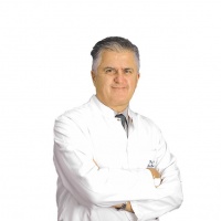Acıbadem Maslak Hastanesi Radyasyon Onkolojisi Uzmanı Prof. Dr. Enis Özyar
