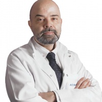 Acıbadem Taksim Hastanesi Kulak, Burun ve Boğaz Hastalıkları (KBB) Uzmanı Prof. Dr. Arif Ulubil